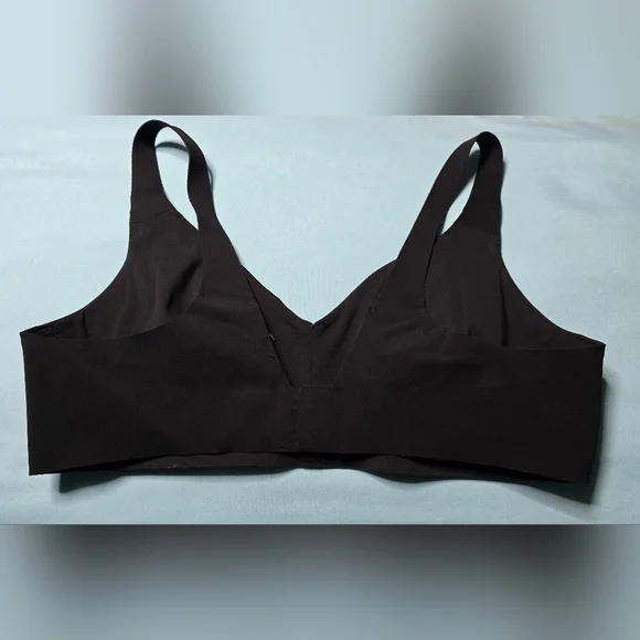 Lululemon Athletica Bra Size 36B Lulu Black Support Seamless Bra Top T-shirt 36 - Picture 3 of 5